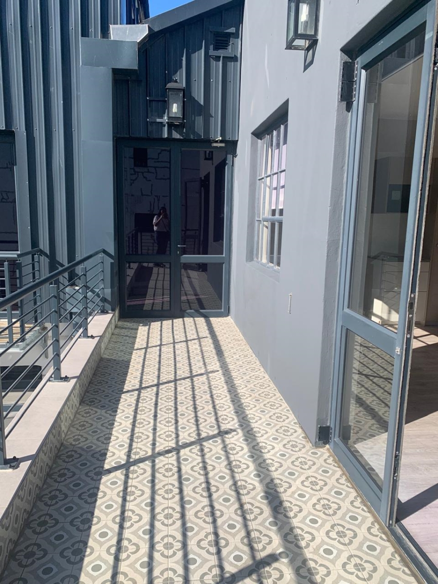 To Let 1 Bedroom Property for Rent in Paardevlei Western Cape
